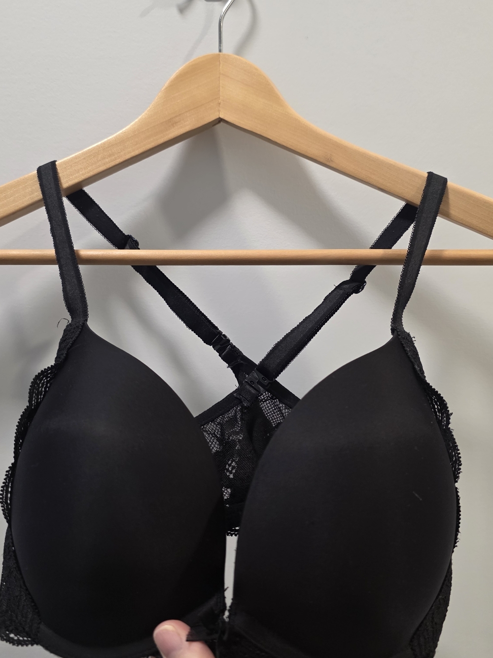 Victoria’s Secret Dream Angels Black Lace Push-Up Bra 36C